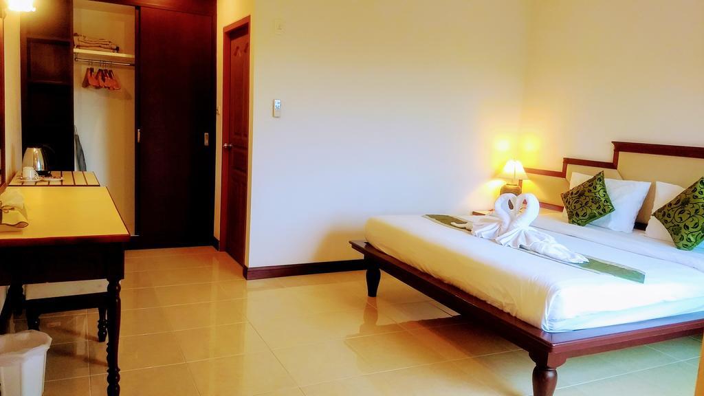 Mei Zhou Phuket Hotel Buitenkant foto