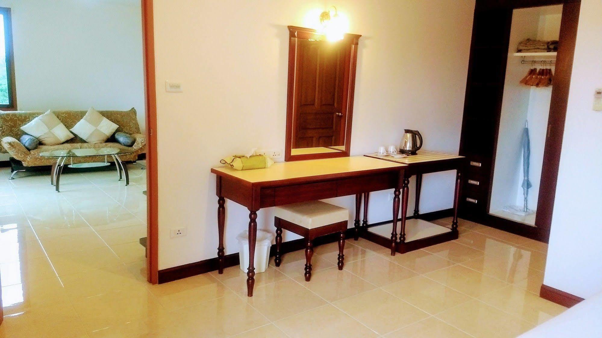 Mei Zhou Phuket Hotel Buitenkant foto