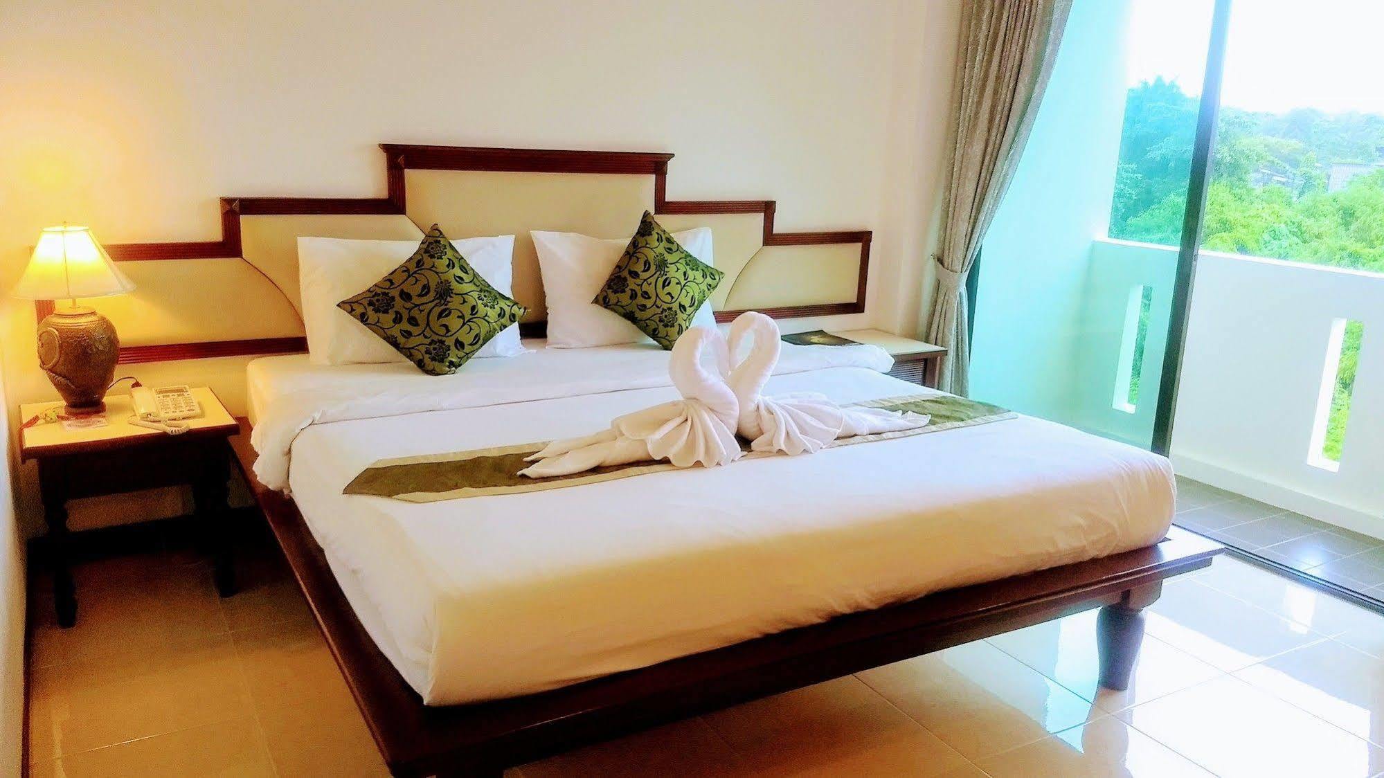 Mei Zhou Phuket Hotel Buitenkant foto