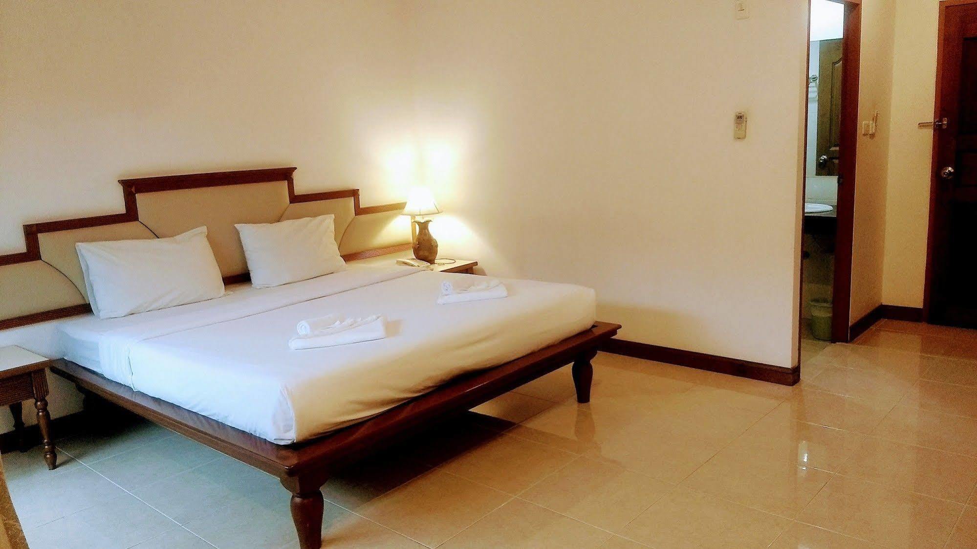 Mei Zhou Phuket Hotel Buitenkant foto